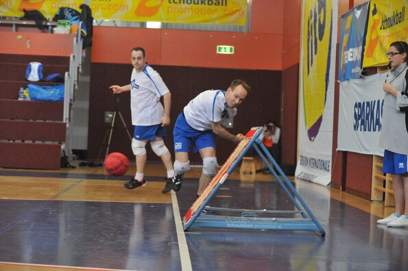 Tschoukball