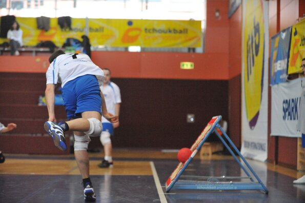 Tschoukball