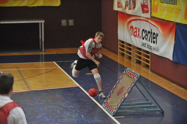 Tschoukball